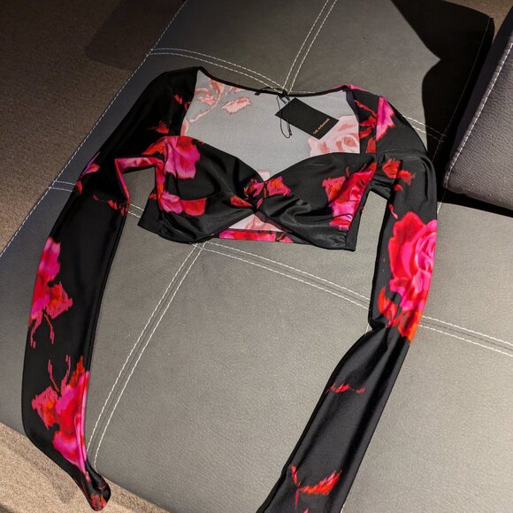 The Andamane Long sleeve floral top M NWT - Picture 3 of 3